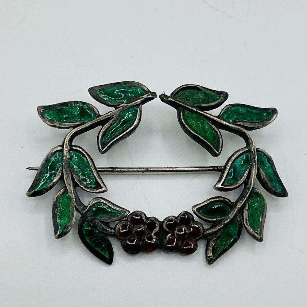 Vintage Silver Enamel Wreath Pin Brooch